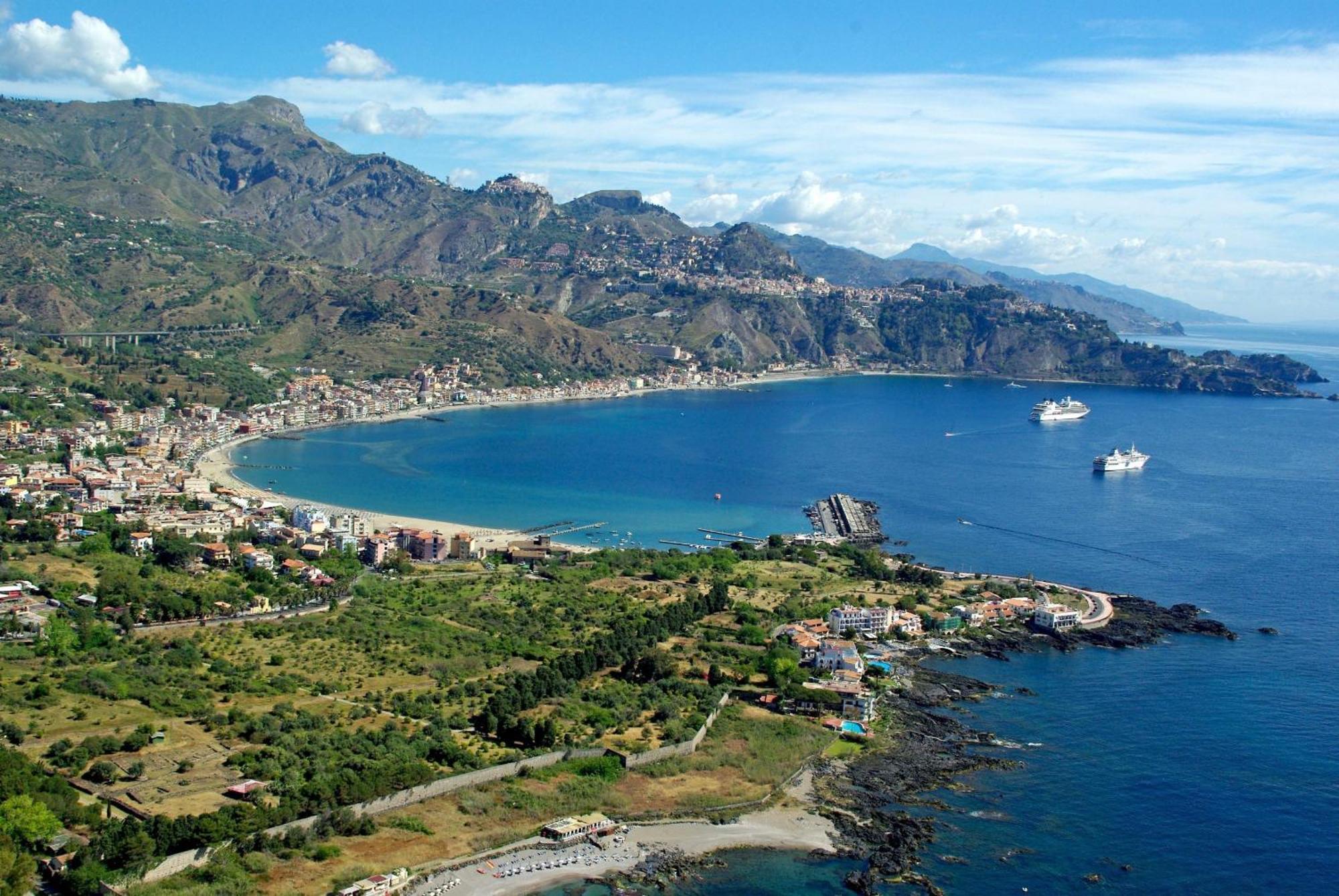 Tony & Doris Home Giardini Naxos Exteriör bild
